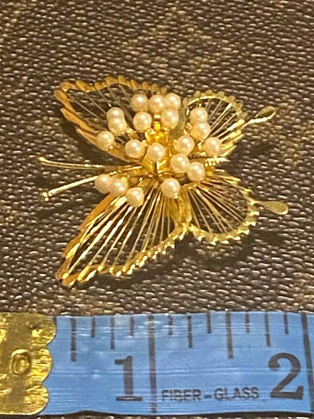 Vintage Gold Tone 3D Wirework Butterfly Brooch with Faux Pearl Cluster Burst